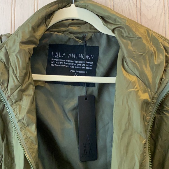 LALA ANTHONY COLLECTION green windbreaker M - Picture 5 of 6